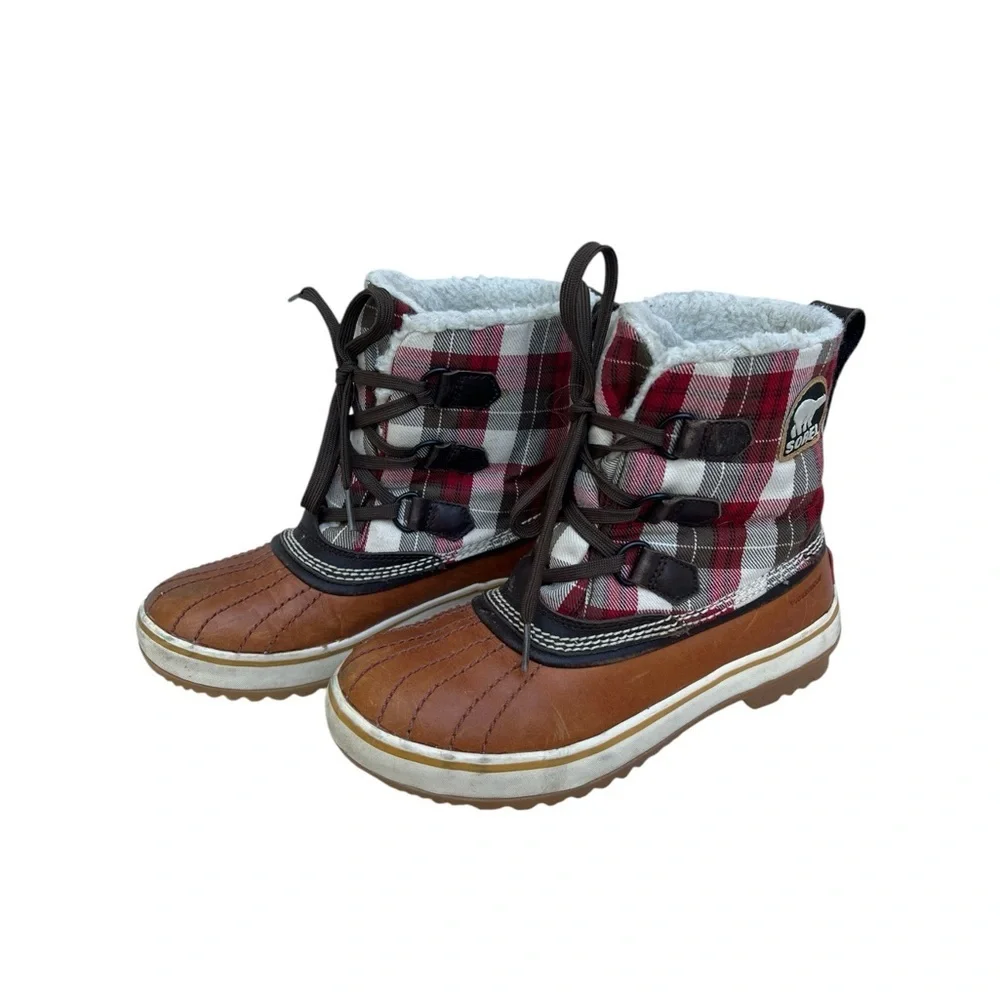 Sorel Tivoli Plaid Waterproof fleece lined women’s Boots. Size 6